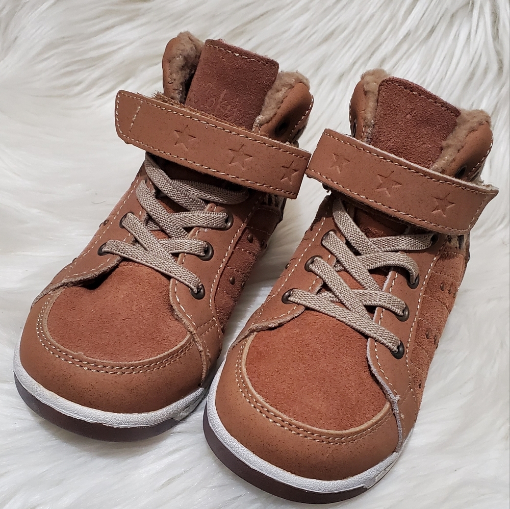Girl bootie size 10.5
